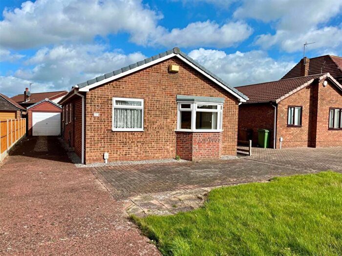 2 Bedroom Bungalow For Sale In Weghill Road, Preston, Hull, HU12