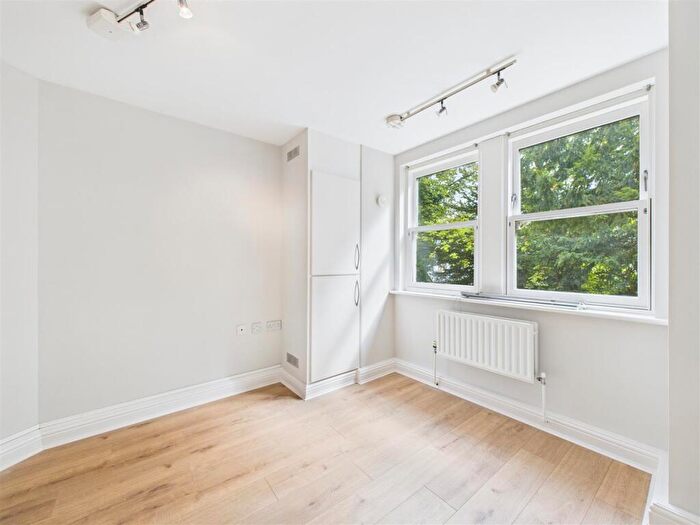 2 Bedroom Apartment To Rent In Tapton Court, Tapton House Road, Broomhill, Sheffield, S10