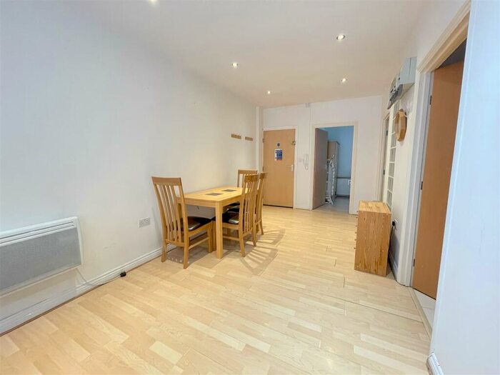 2 Bedroom Apartment To Rent In Boxworks, Tenby Street North, B1