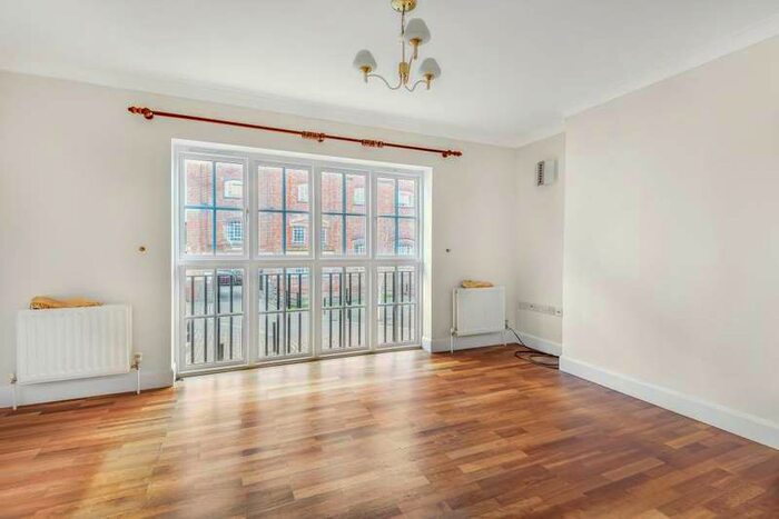 4 Bedroom End Of Terrace House To Rent In Abingdon, Oxfordshire, OX14