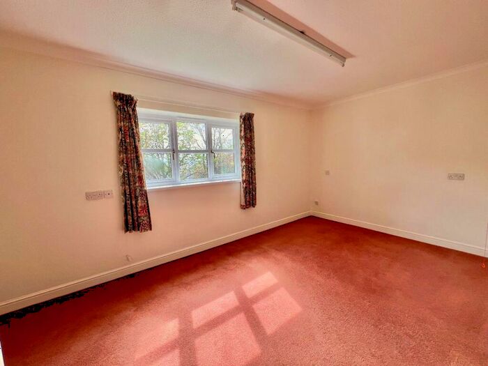 2 Bedroom End Of Terrace House For Sale In Restway Gardens, Bridgend County Borough, CF31