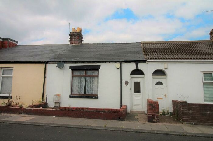 2 Bedroom Cottage To Rent In Tower Street West, Hendon, Sunderland, SR2