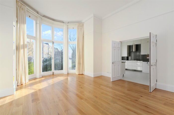 4 Bedroom Apartment To Rent In Belsize Grove, London, NW3