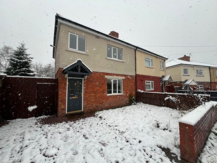 3 Bedroom Property To Rent In Hartland Avenue, Coseley, Bilston, WV14