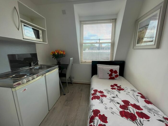 Studio To Rent In Cromwell Road, London, SW7