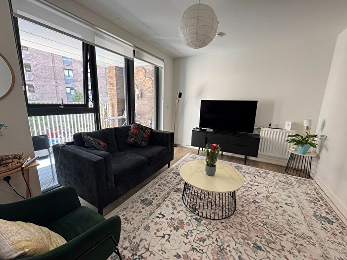 1 Bedroom Flat To Rent In Viscount House, Regency Heights, NW10