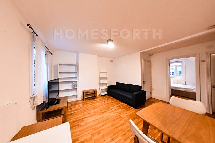2 Bedroom Flat To Rent In Chichele Road, Willesden Green, NW2