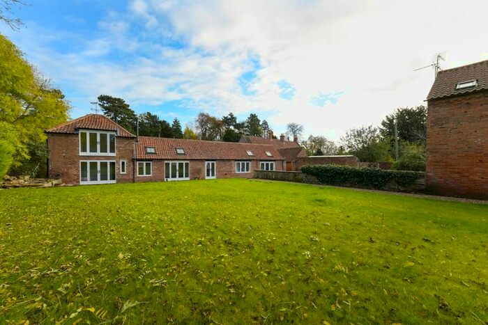 3 Bedroom Detached House For Sale In The Dairy, Hall Farm, Gonalston. NG14