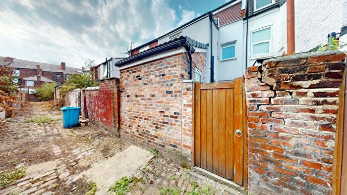 6 Bedroom Flat To Rent In Halsbury Road, Liverpool, L6