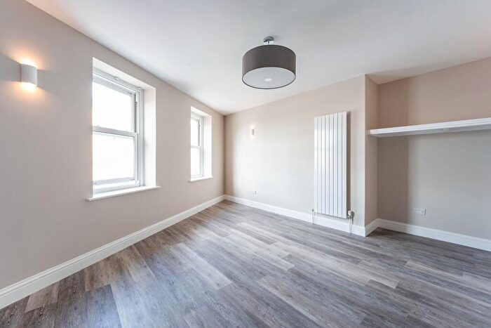 2 Bedroom Apartment To Rent In Palmerston Road, Southsea, PO5