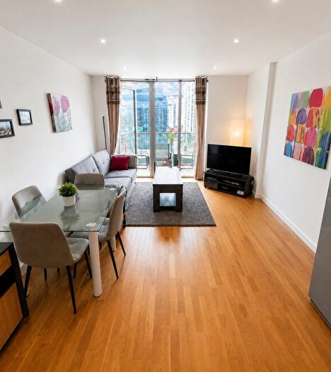 2 Bedroom Flat To Rent In Millharbour, London, E14
