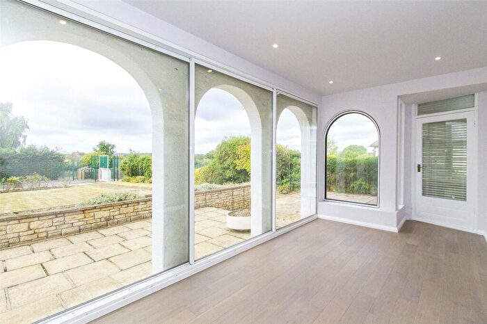 6 Bedroom Detached House For Sale In Traps Hill, Loughton, Essex, IG10