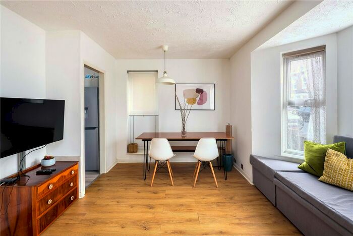 1 Bedroom Flat To Rent In Leathwell Road, Deptford, London, SE8