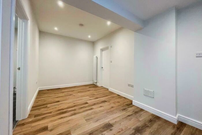 1 Bedroom Terraced House To Rent In North Street - Southville, BS3