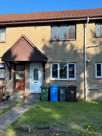 1 Bedroom Maisonette To Rent In Neilson Court, Blackburn, West Lothian, EH47