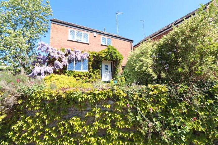3 Bedroom Detached House For Sale In High Street, Wymington, North Bedfordshire, NN10