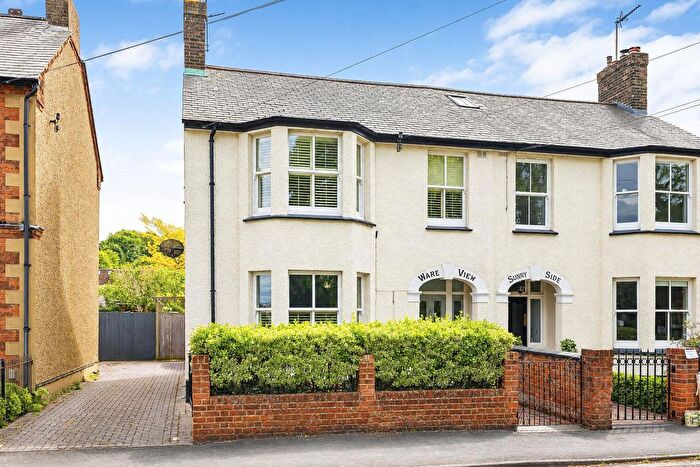 5 Bedroom Semi-Detached House For Sale In Tamworth Road, Hertford, SG13