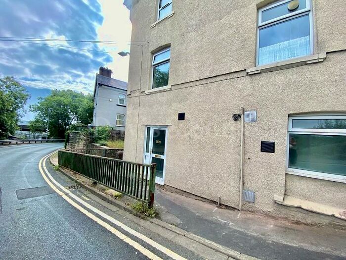 Studio To Rent In Dos Road, Newport, Newport., NP20