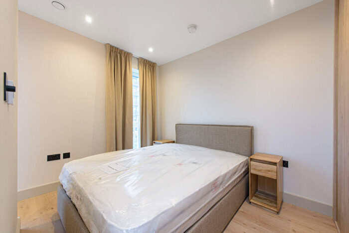 Studio To Rent In The Draper, Colindale, London, NW9