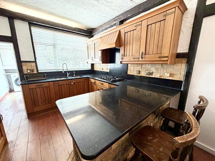 5 Bedroom Terraced House To Rent In High Road, South Woodford, Redbridge, London, E18