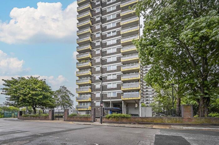 2 Bedroom Flat For Sale In Westland House, , Docklands, London, E16
