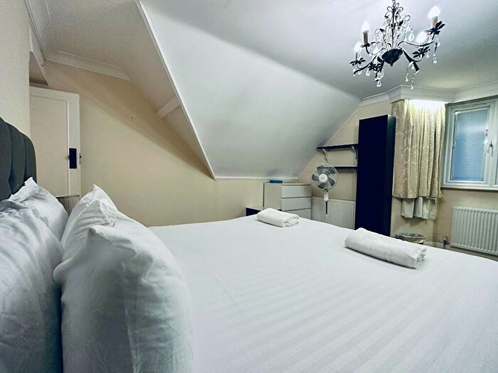 3 Bedroom House To Rent In Hillcroft Avenue, Harrow, Middlesex, HA5