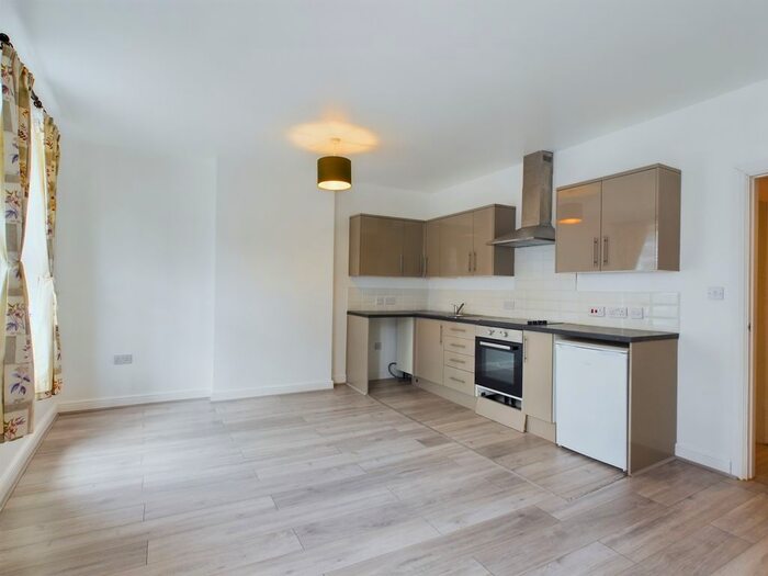 1 Bedroom Terraced House To Rent In John Street, Stroud, Gloucestershire, GL5