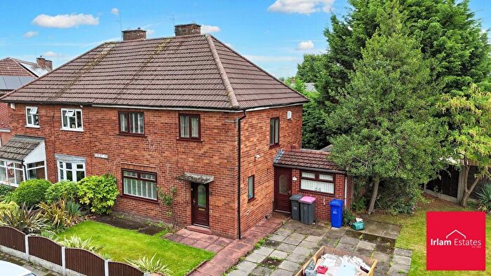 3 Bedroom Semi-Detached House For Sale In Dudley Road, Cadishead, M44