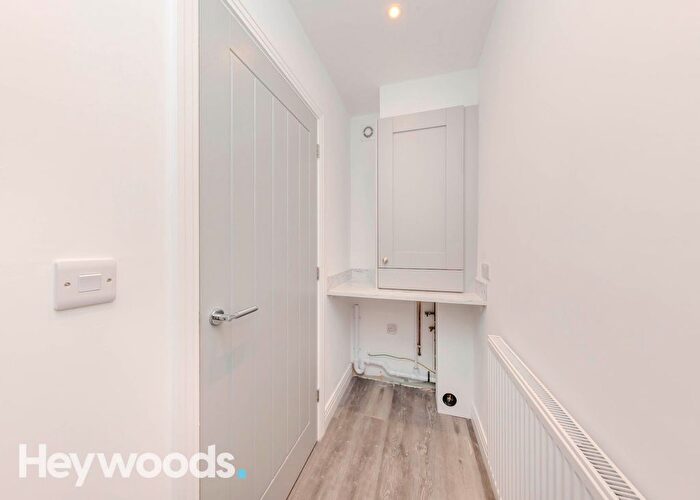 3 Bedroom Town House For Sale In Tollhouse Court, Wrinehill, CW3