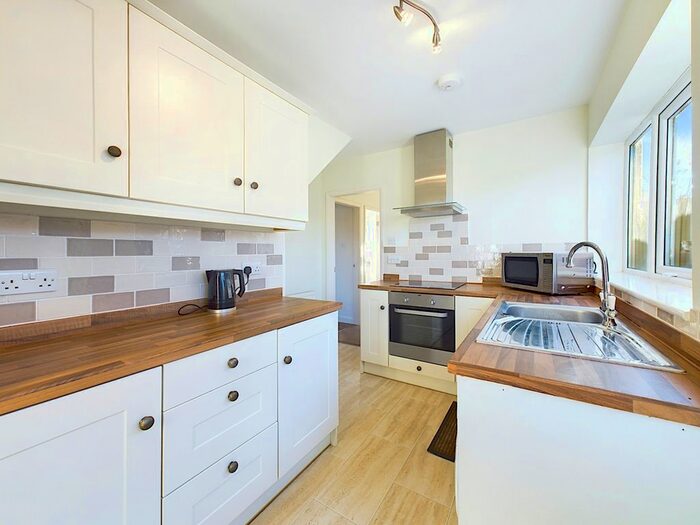 3 Bedroom Bungalow For Sale In Carmires Avenue, Haxby, York, North Yorkshire, YO32