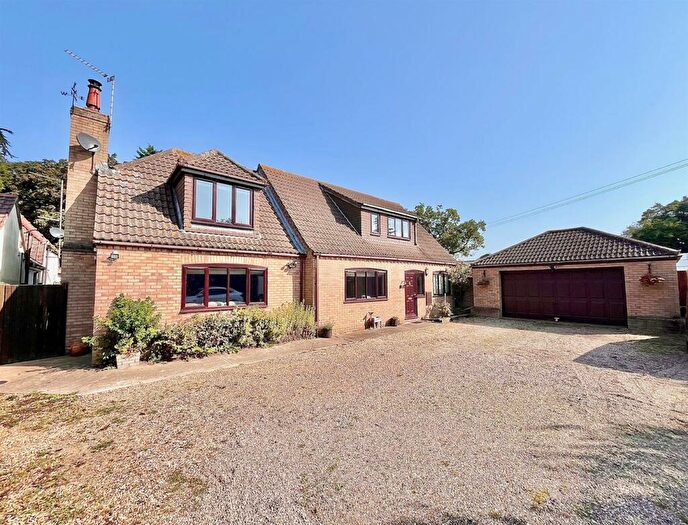 5 Bedroom House For Sale In Main Road, Ormesby, Great Yarmouth, NR29