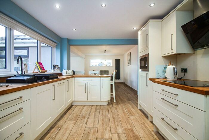 5 Bedroom Detached House For Sale In Juniper Walk, Newcastle Upon Tyne, NE5