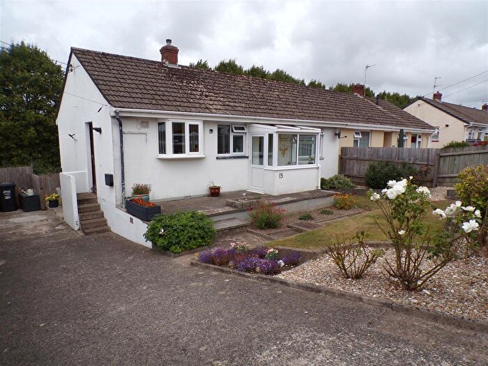 2 Bedroom Semi-Detached Bungalow To Rent In Chanters Hill, Barnstaple, EX32