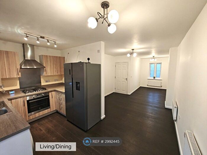 4 Bedroom Terraced House To Rent In Alpine Close, Epsom, KT19