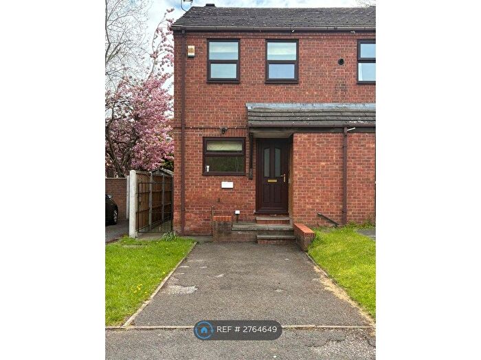 2 Bedroom Semi-Detached House To Rent In College Mews, Derby, DE1