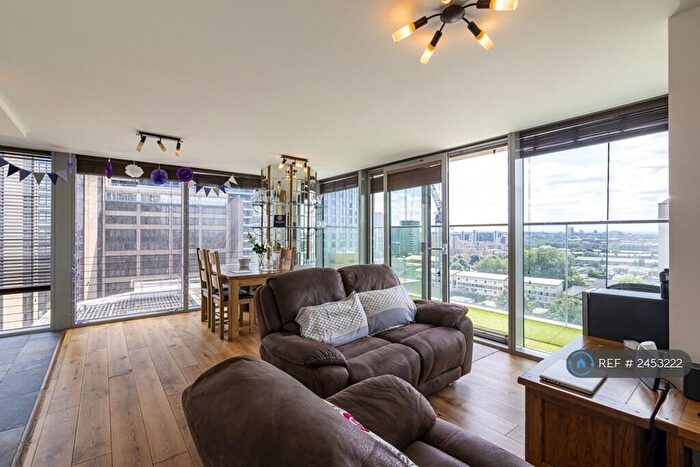 2 Bedroom Flat To Rent In Marsh Wall, London, E14