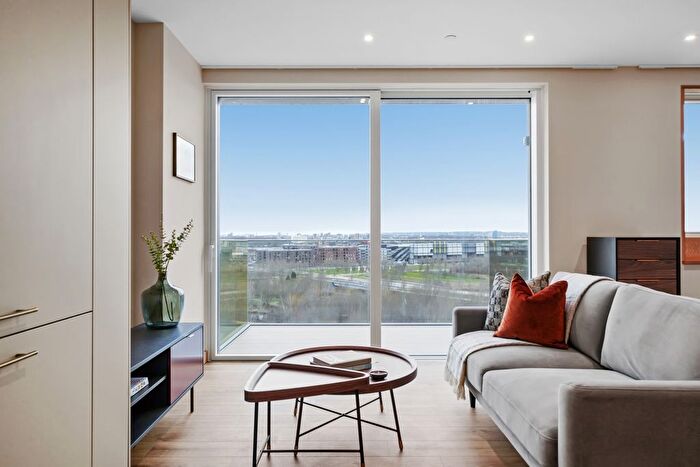 Studio To Rent In , Portlands Court, London, E20