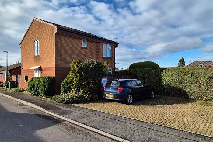 1 Bedroom Apartment For Sale In Summerlands, Backwell, Bristol, BS48