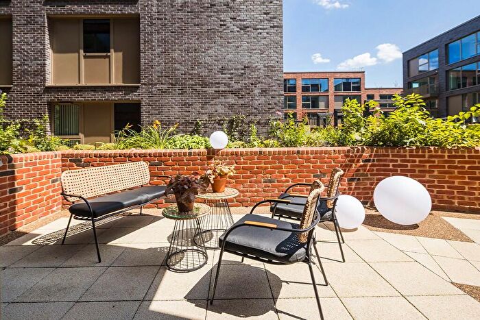 2 Bedroom Apartment To Rent In Neptune Wharf, London, SE8