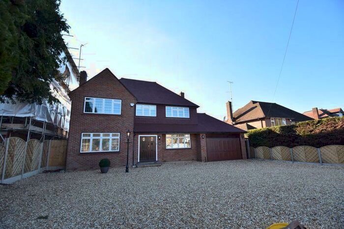 4 Bedroom Detached House To Rent In Old Bedford Road, Luton, LU2