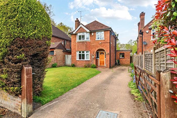 3 Bedroom Detached House For Sale In Moor Lane, Westfield, Surrey, GU22