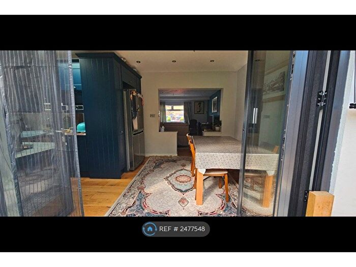 2 Bedroom Bungalow To Rent In Bittacy Rd, London, NW7