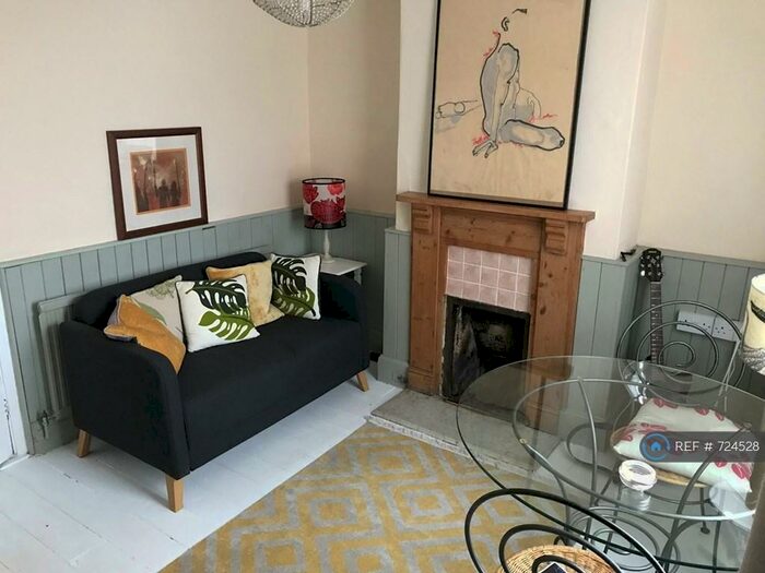 2 Bedroom Terraced House To Rent In New Road, Lewes, BN7