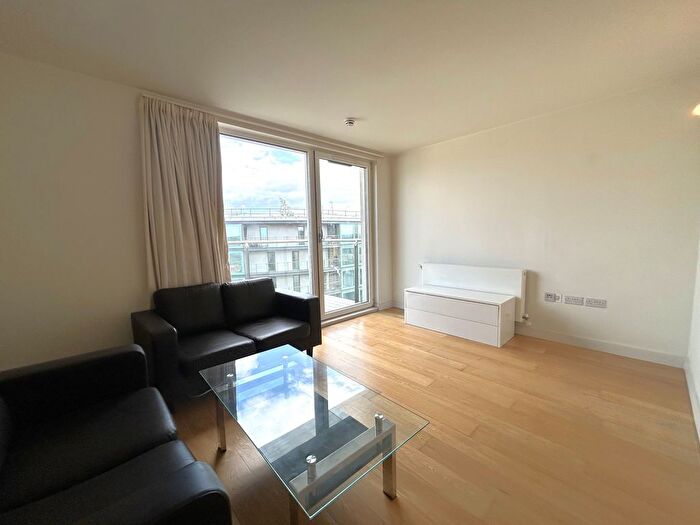 1 Bedroom Flat For Sale In Navigation Building, Station Approach, Hayes, UB3