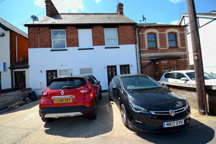 1 Bedroom Maisonette To Rent In Norcot Road, Tilehurst, Reading, RG30