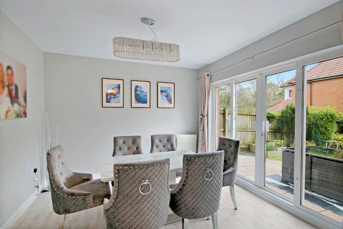 4 Bedroom Detached House For Sale In The Furrows, RH10