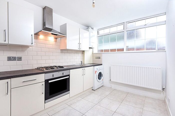 Studio To Rent In - Homesdale Road, Bromley, BR1