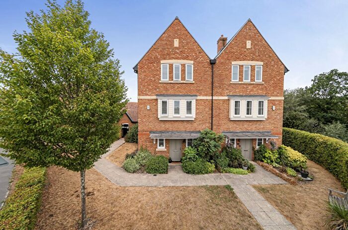 4 Bedroom Semi-Detached House For Sale In Littlewood Place, Warfield, Bracknell, Berkshire, RG42