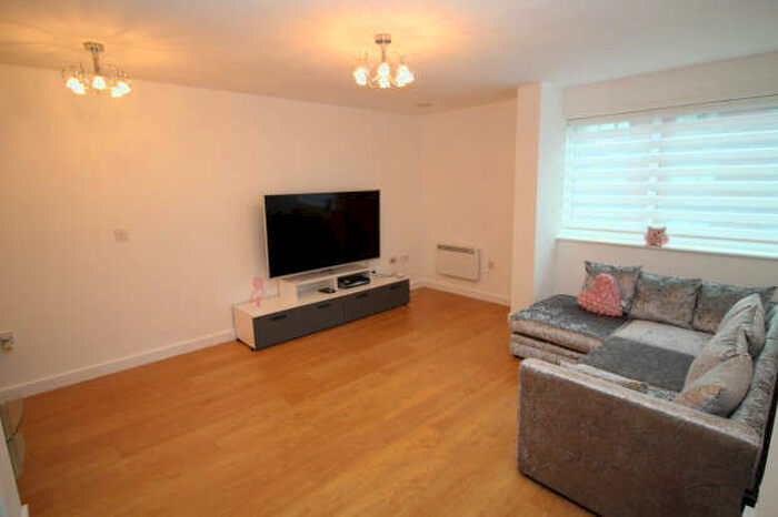 2 Bedroom Apartment To Rent In Hudson Court, 54 Broadway, Salford, M50