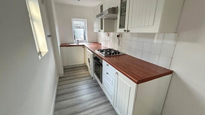 3 Bedroom Terraced House To Rent In Common Road, Brierley, Barnsley, South Yorkshire, S72
